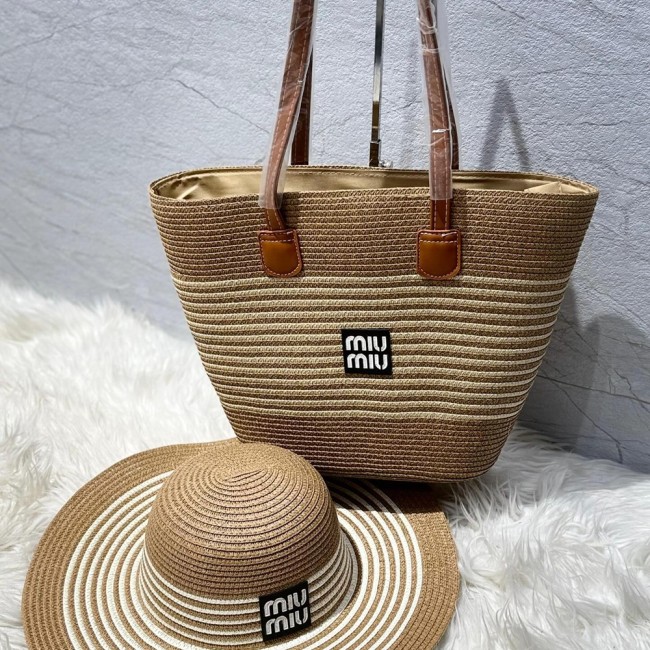 5A Raffia Handbag and Wide-Brimmed Hat