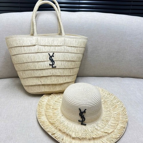 5A Raffia Handbag and Wide-Brimmed Hat