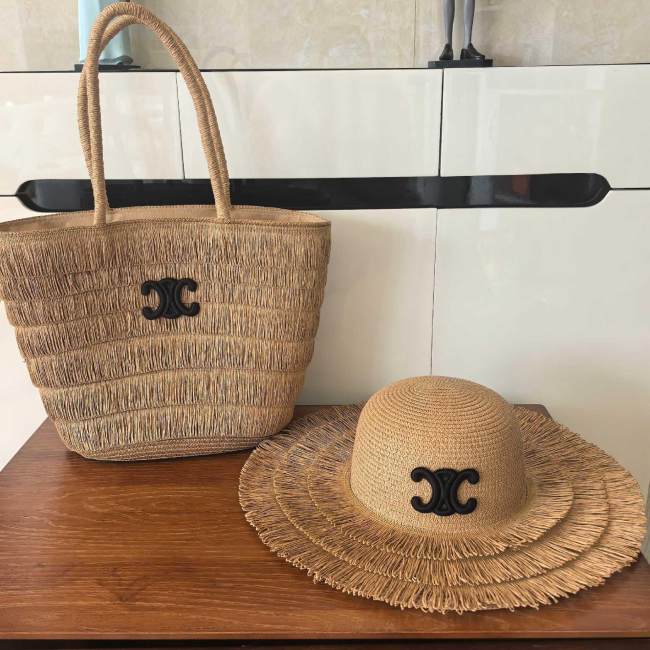 5A Raffia Handbag and Wide-Brimmed Hat