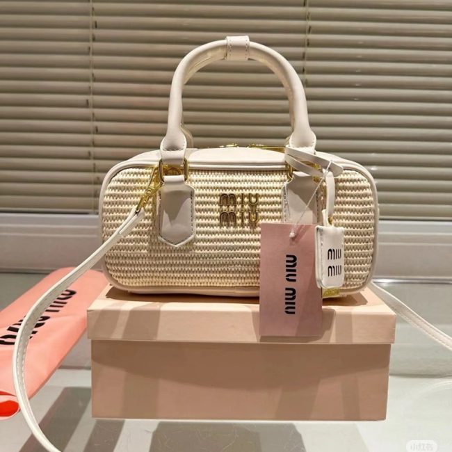 5A Beau leather bag