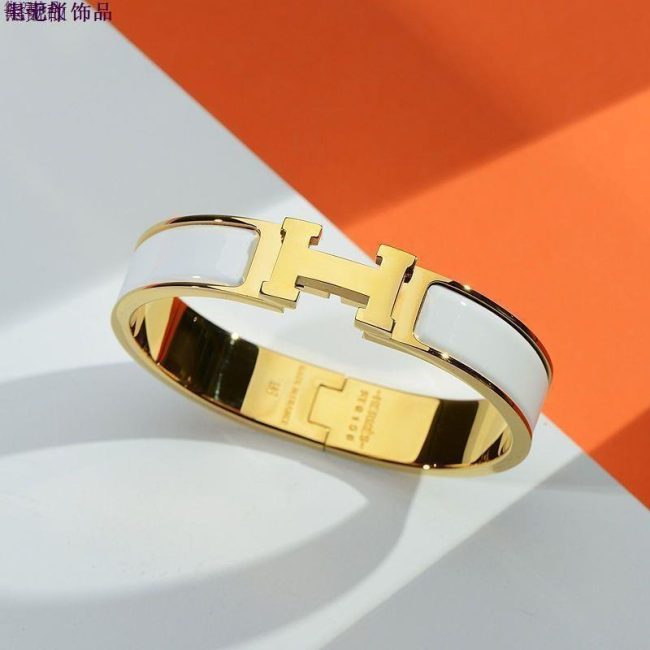 5A Clic Clac H Bracelet