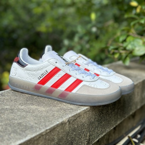 5A Sambae Hello Kitty GAZELLE INDOOR  (Women's) II0013