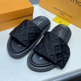 5A Pool Pillow Flat Comfort Slides & Sandals 1AA1EG