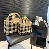 Original Font Tote In Raffia