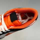 Dunk Low PRM Halloween (2022)  luminous DD3357-100