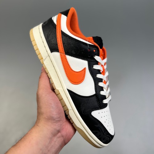 Dunk Low PRM Halloween (2022)  luminous DD3357-100