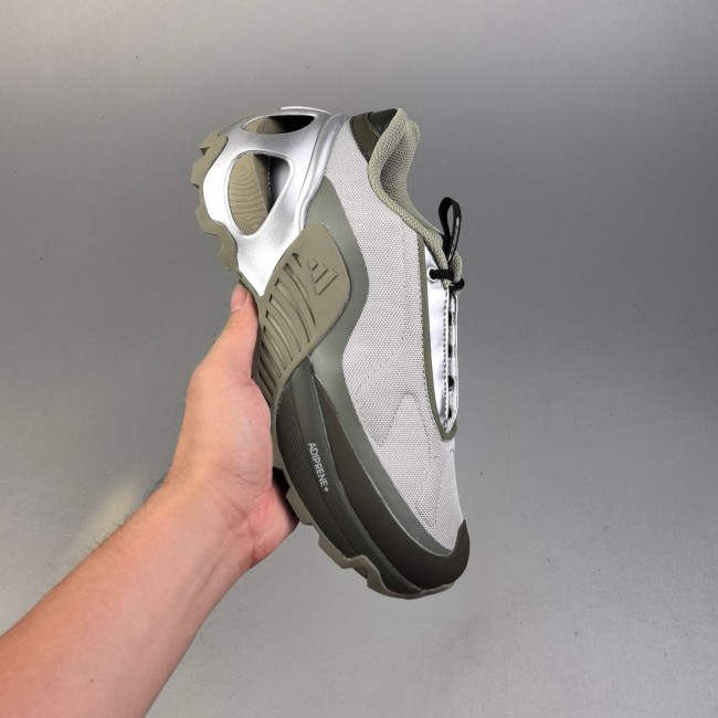 Original Wonder Runner Sneakers