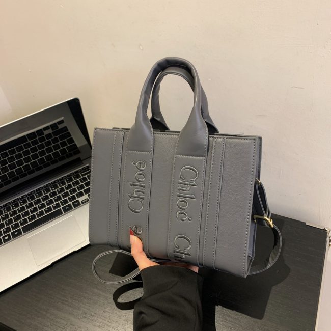 5A Woody Tote Handbag