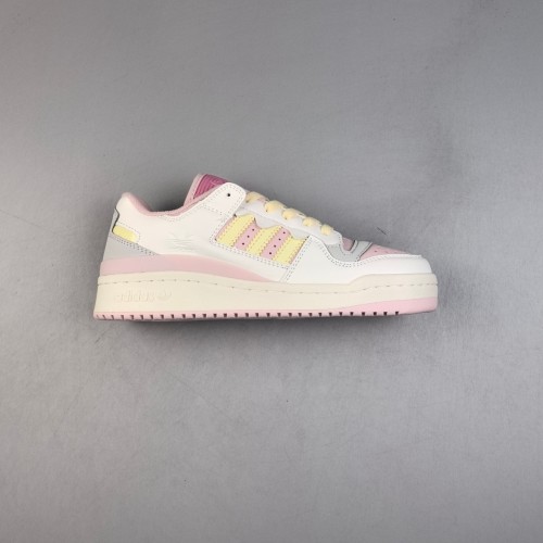 5A Women's Forum Sneaker