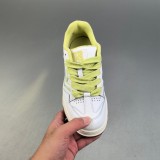5A Hylane Sneaker