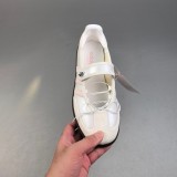 5A Samba Jane Sneaker