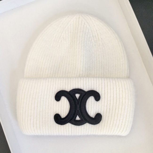 5A Rabbit Fur Knitted Hat