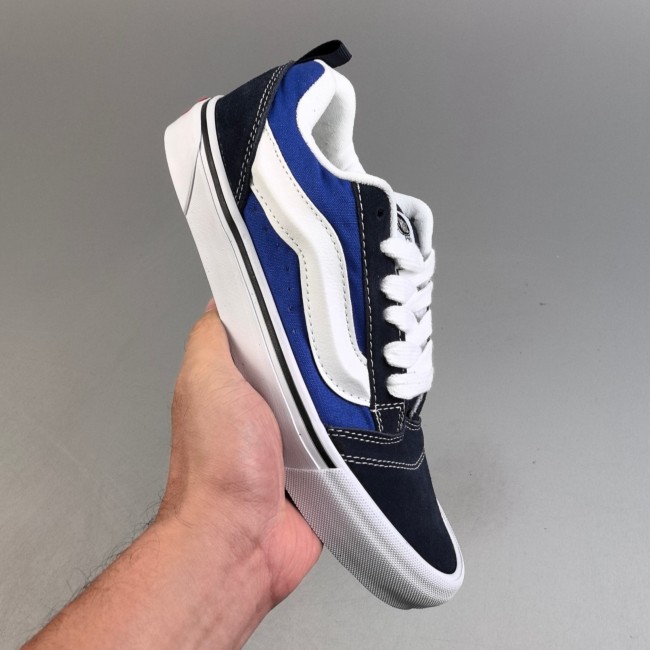 Knu Skool Low Skate shoes Black White