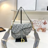 5A Canvas Saddle Oblique Embroidery