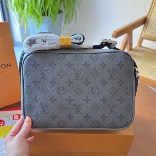 Original Outdoor Messenger Bag M30830