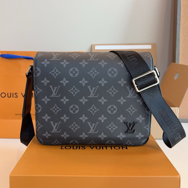 Original DISTRICT Messenger Bag