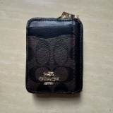 5A C-2 Billfold Wallet Black Leather Zip Wallet with Gold Logo & Horse-Drawn Carriage Emblem CV764