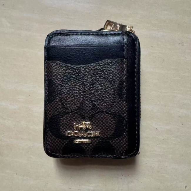 5A C-2 Billfold Wallet Black Leather Zip Wallet with Gold Logo & Horse-Drawn Carriage Emblem CV764
