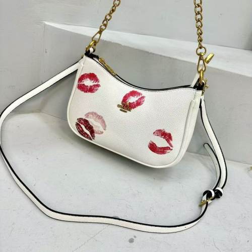 5A 9024 Shoulder Bag