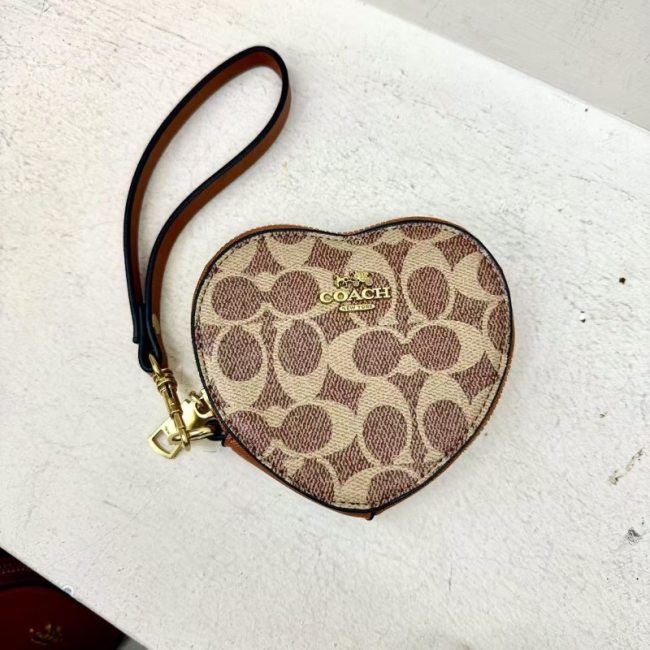 5A Heart-shaped Coin Purse 1210