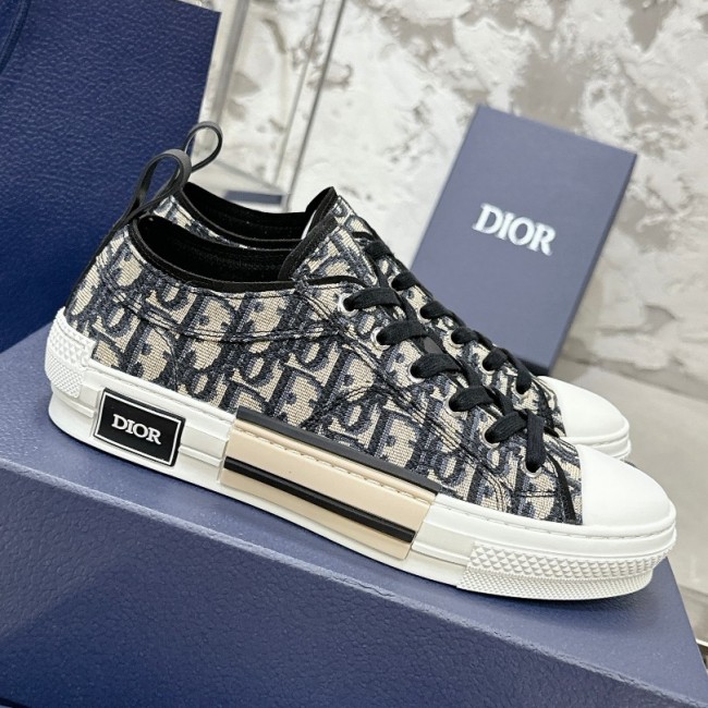 5A Low B23 Oblique Sneakers