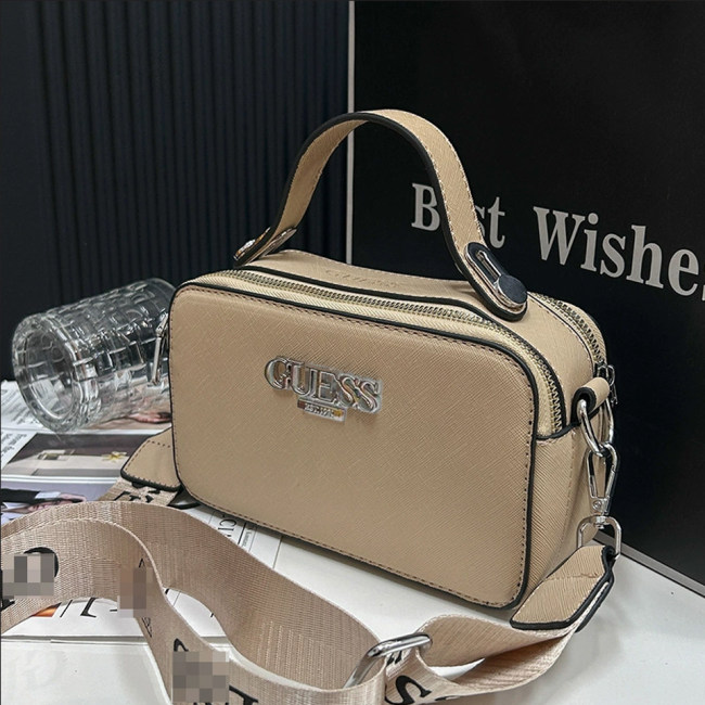 5A Latona II Camera Crossbody Bag