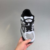 5A B30 Low Top Sneaker