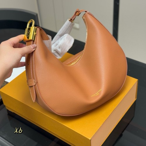Low Key Cookie Shoulder Bag M14642