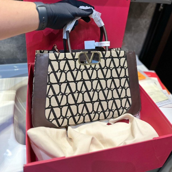 Original Vlogo Signature Tote Bag