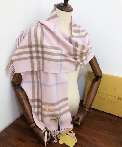 5A Women's Winter Classic Plaid Tassel Scarf