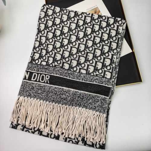 5A Women's Winter Classic Tassel Scarf Black