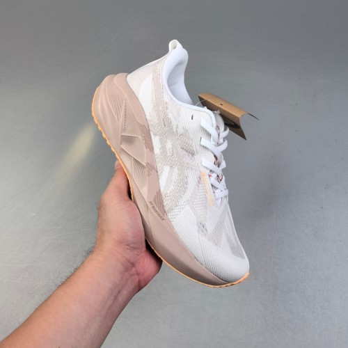 5A Novablast 5 Running Shoes