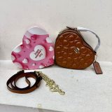 5A Women's Heart Crossbody Bag 6931