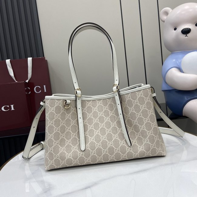 Original GG Emblem Medium Tote Bag