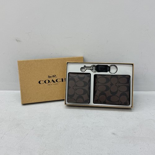 5A Boxed 3-In-1 Men's Wallet Gift Set in Signature Canvas