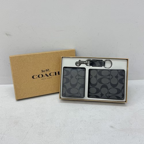 5A Boxed 3-In-1 Men's Wallet Gift Set in Signature Canvas