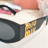 Original Sunglasses (With Box) SMU11W