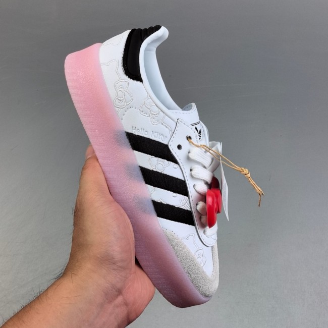 5A Sambae Hello Kitty GAZELLE INDOOR  (Women's) IG4450
