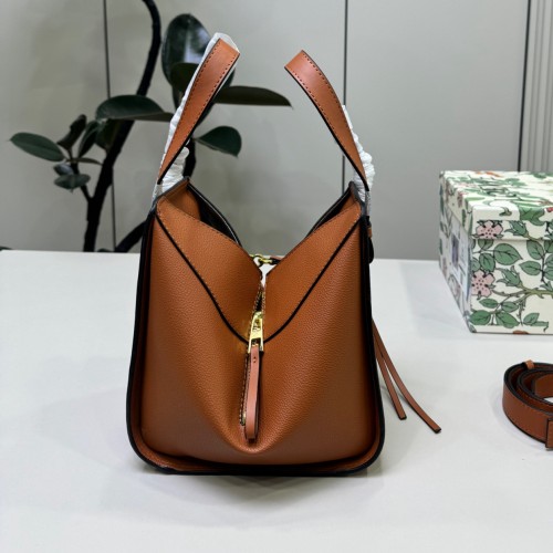 Original Compact Hammock Bag In Classic Calfskin