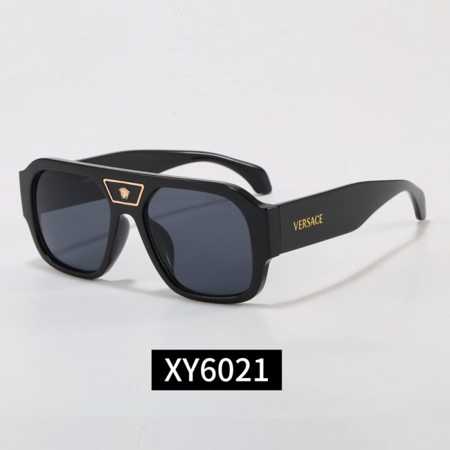 5A Signature Navigator Sunglasses (with box)