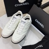 Original Quilted Leather Low top Lace Up Sneakers