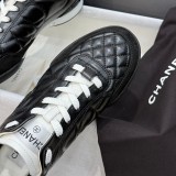 Original Quilted Leather Low top Lace Up Sneakers