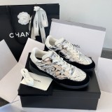Original Quilted Leather Low top Lace Up Sneakers