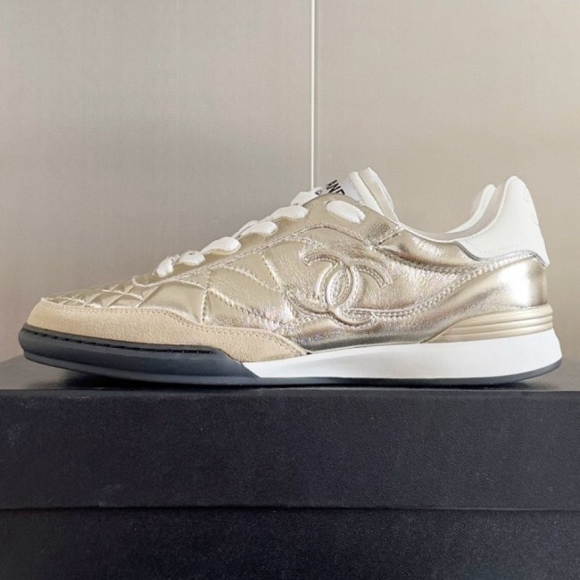 Original Quilted Leather Low top Lace Up Sneakers
