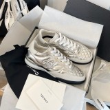 Original Quilted Leather Low top Lace Up Sneakers