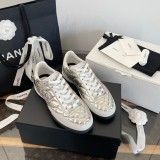 Original Quilted Leather Low top Lace Up Sneakers