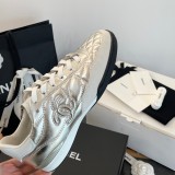 Original Quilted Leather Low top Lace Up Sneakers