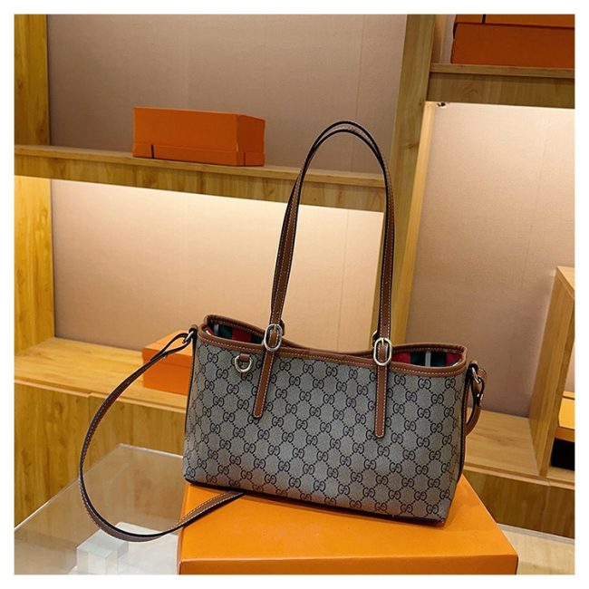 5A GG Emblem Tote Bag Canvas Shoulder Bag