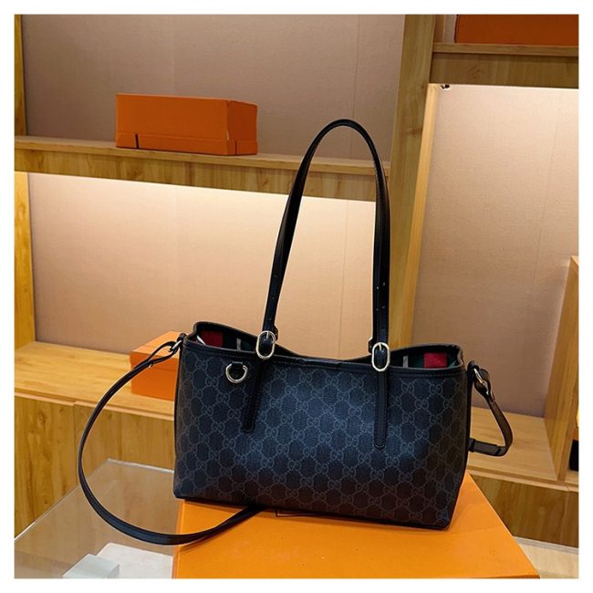 5A GG Emblem Tote Bag Canvas Shoulder Bag
