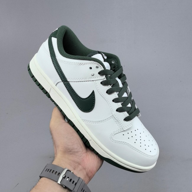 SB Dunk Low Skate Sneakers White Gray Green C
